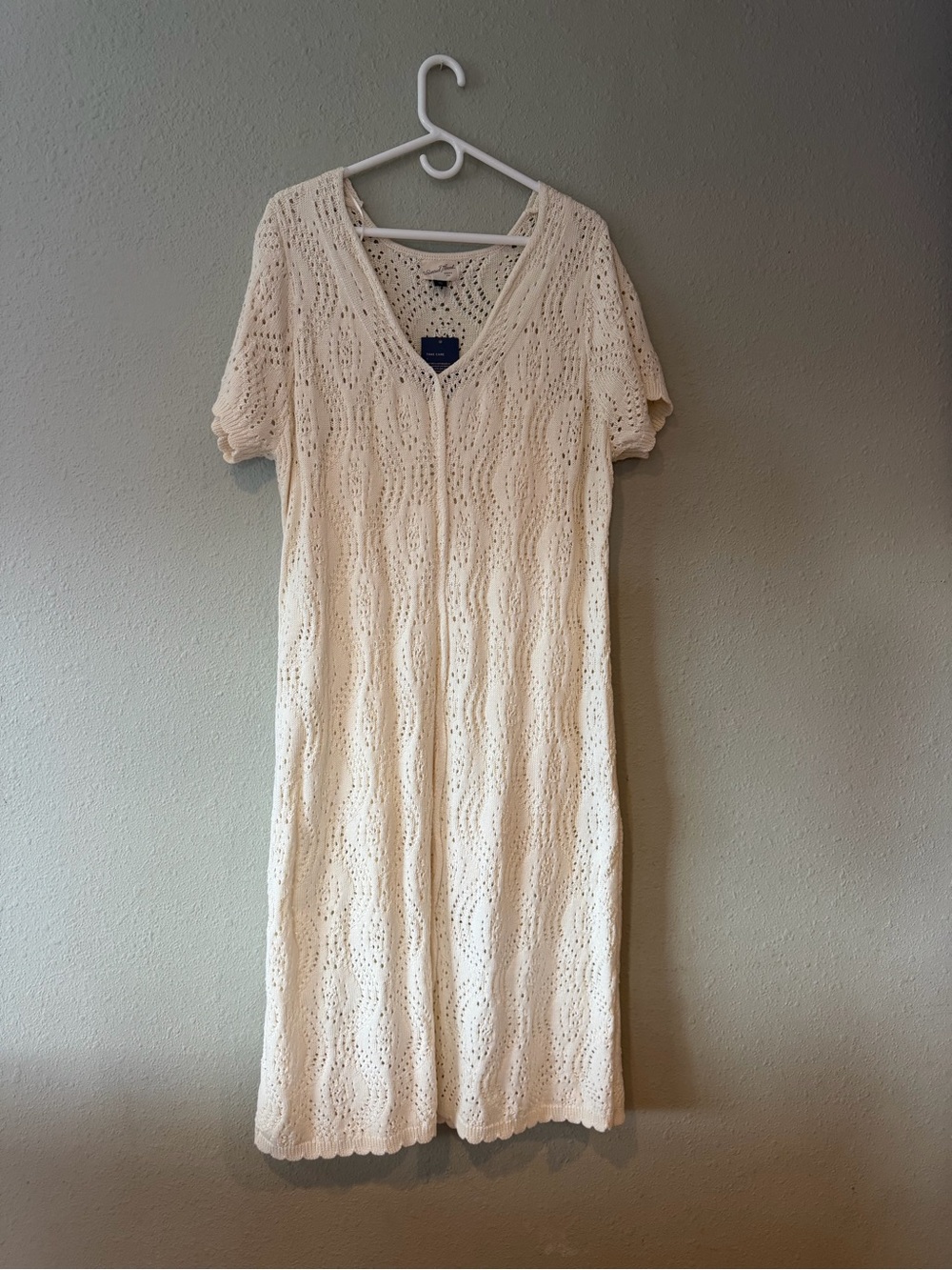 NWT Universal Thread Western Short-Sleeve Scalloped Crochet Midi Dress – Cream
